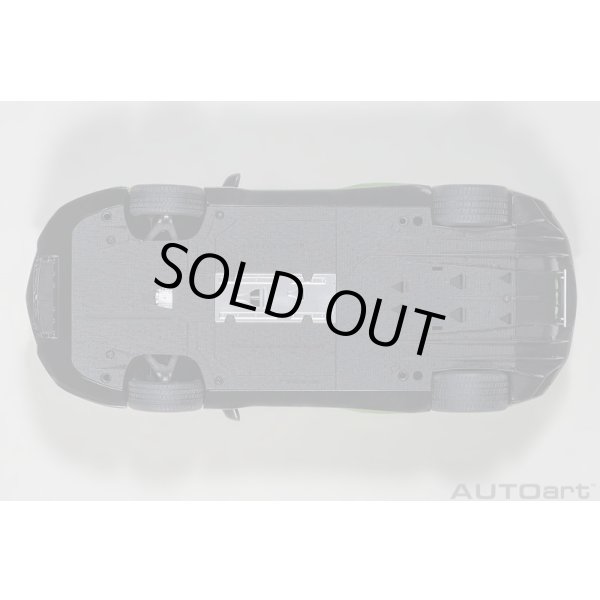 画像8: AUTOart 1/18 Lamborghini Aventador SVJ (Verde Alceo) (8)