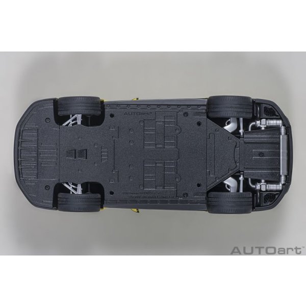 画像8: AUTOart 1/18 Porsche 911 (991.2) GT2 RS Weissach Package (Racing Yellow) (8)