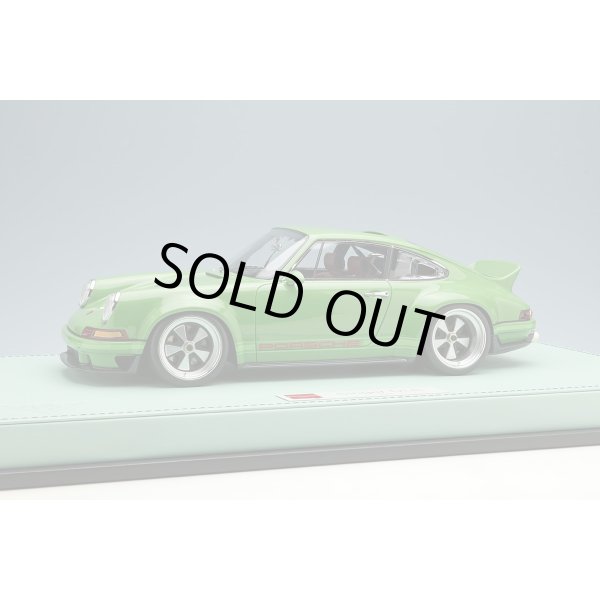 画像1: EIDOLON 1/18 Singer DLS 2018 Green (1)