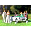 画像2: TOMYTEC 1/64 Diorama Collection 64 #Car Snap 13a Wedding (2)