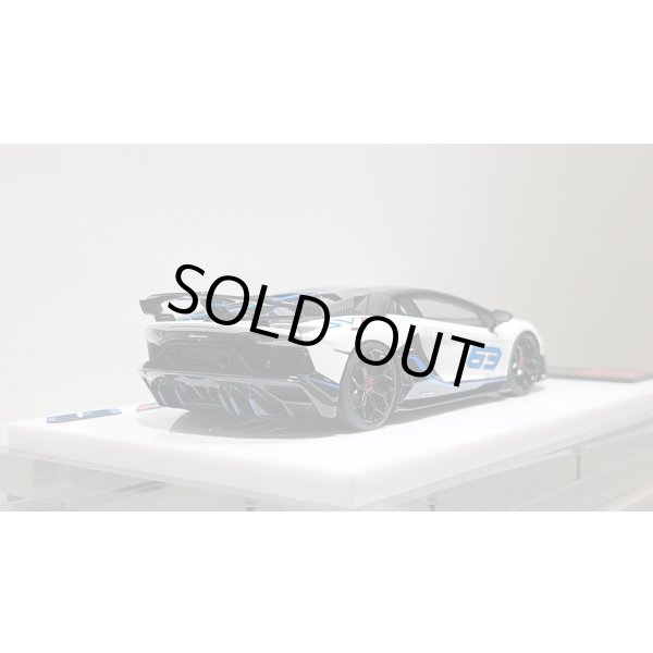 画像10: EIDOLON 1/43 Lamborghini Aventador SVJ 63 2018 Bianco Opalis (Pearl White) Limited 63 pcs. (10)