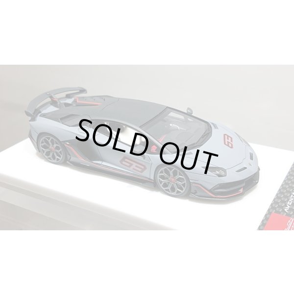 画像11: EIDOLON 1/43 Lamborghini Aventador SVJ 63 2018 Grigio Acheso (Matte Light Gray) Limited 63 pcs. (11)