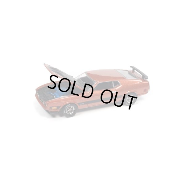 画像3: auto world 1/64 1973 Ford Mustang Mach 1 Copper / Flat Black (3)