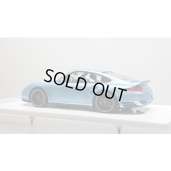 画像3: EIDOLON 1/43 Porsche 911 (997.2) Turbo S 2011 Ice Blue Metallic (3)