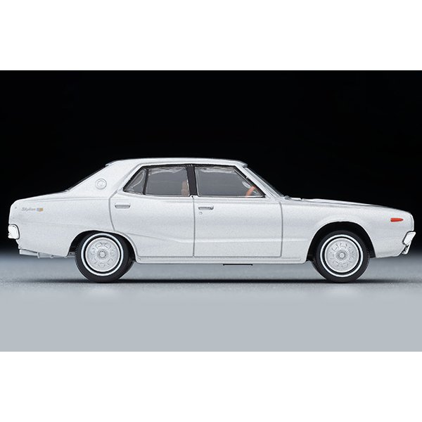 画像4: TOMYTEC 1/64 Limited Vintage NEO Nissan Skyline 2000GT-X (Silver) '72 (4)