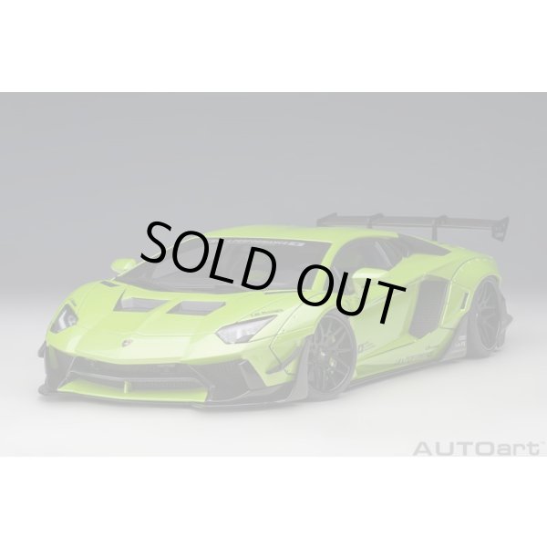 画像14: AUTOart 1/18 Liberty Walk LB-WORKS Lamborghini Aventador Limited Edition (Pearl Green) (14)