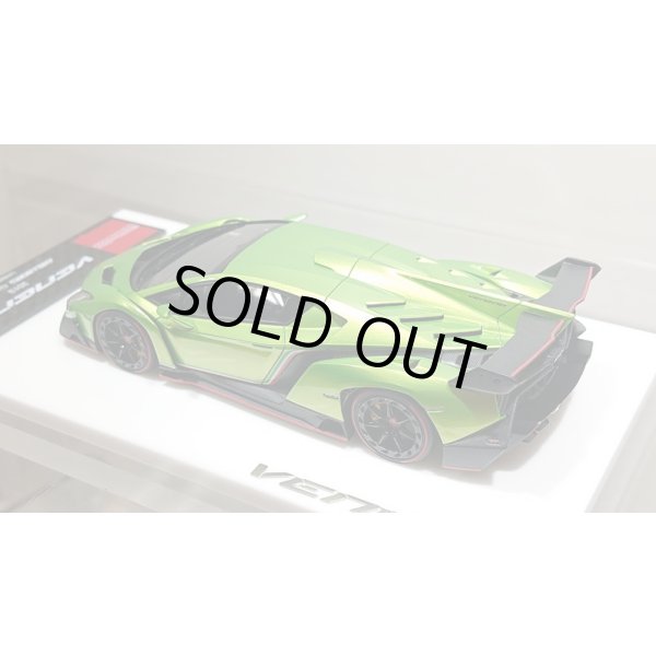 画像12: EIDOLON 1/43 Lamborghini Veneno 2013 Giallo Verde Pearl Limited 35 pcs. (12)