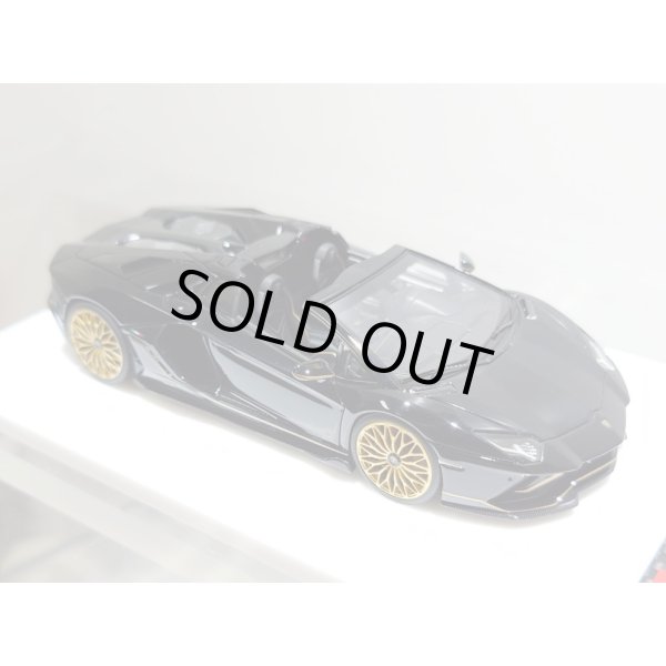 画像11: EIDOLON 1/43 Lamborghini Aventador LP780-4 Ultimae Roadster 2021 (Dianthus Wheel) Black Limited 60 pcs. (11)