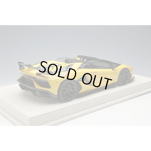 画像4: EIDOLON 1/18 Lamborghini Aventador SVJ Roadster 2019 (Leirion wheel) Giallo Inti Limited 30 pcs. (4)