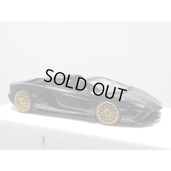 画像5: EIDOLON 1/43 Lamborghini Aventador LP780-4 Ultimae Roadster 2021 (Dianthus Wheel) Black Limited 60 pcs. (5)