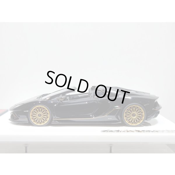 画像2: EIDOLON 1/43 Lamborghini Aventador LP780-4 Ultimae Roadster 2021 (Dianthus Wheel) Black Limited 60 pcs. (2)