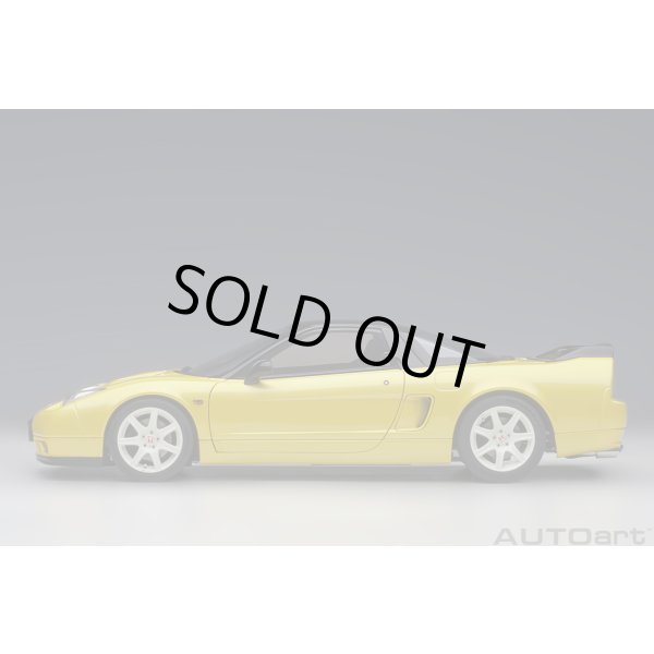 画像3: AUTOart 1/18 Honda NSX-R (NA2) (Indy Yellow Pearl) (3)