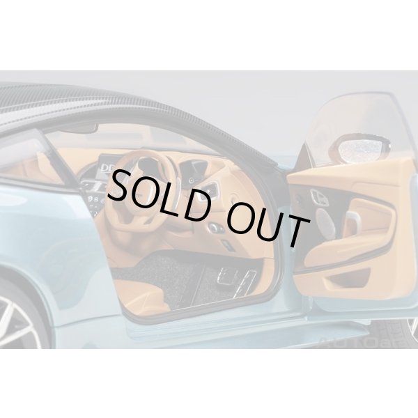 画像10: AUTOart 1/18 Aston Martin DBS Superleggera (Caribbean Pearl Blue) (10)