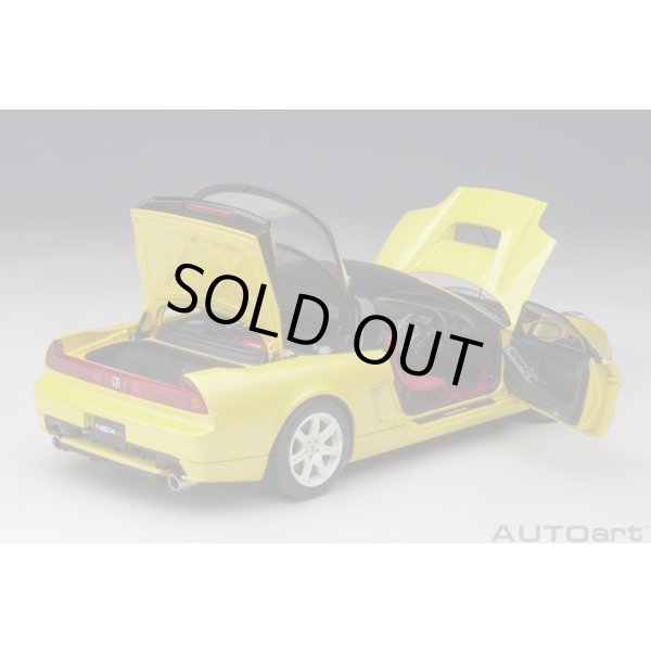 画像17: AUTOart 1/18 Honda NSX-R (NA2) (Indy Yellow Pearl) (17)