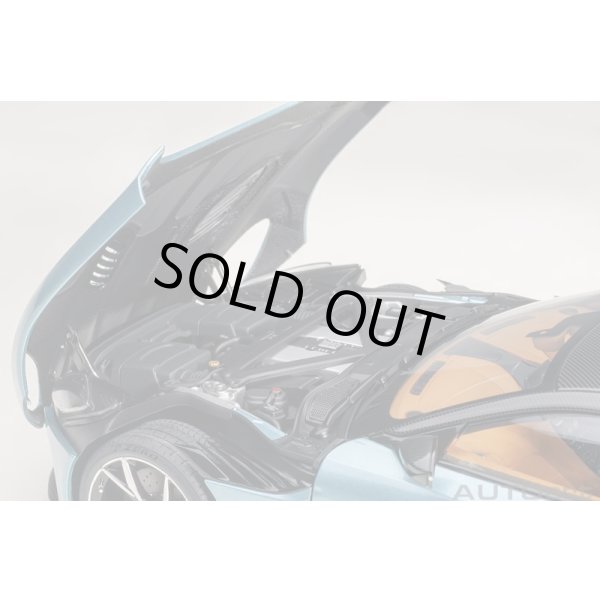 画像11: AUTOart 1/18 Aston Martin DBS Superleggera (Caribbean Pearl Blue) (11)