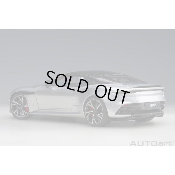 画像2: AUTOart 1/18 Aston Martin DBS Superleggera (Lightning Silver) (2)