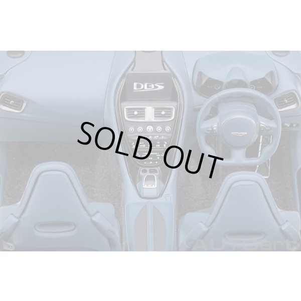 画像14: AUTOart 1/18 Aston Martin DBS Superleggera (Lightning Silver) (14)