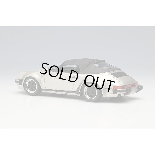 画像4: VISION 1/43 Porsche 911 Carrera 3.2 Speedster Turbolook 1989 Linen Gray Metallic (4)