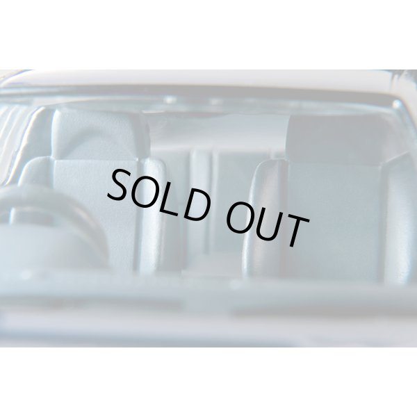 画像8: TOMYTEC 1/64 Limited Vintage NEO Nissan 180SX TYPE-II Special Selection (Yellowish Silver) '91 (8)