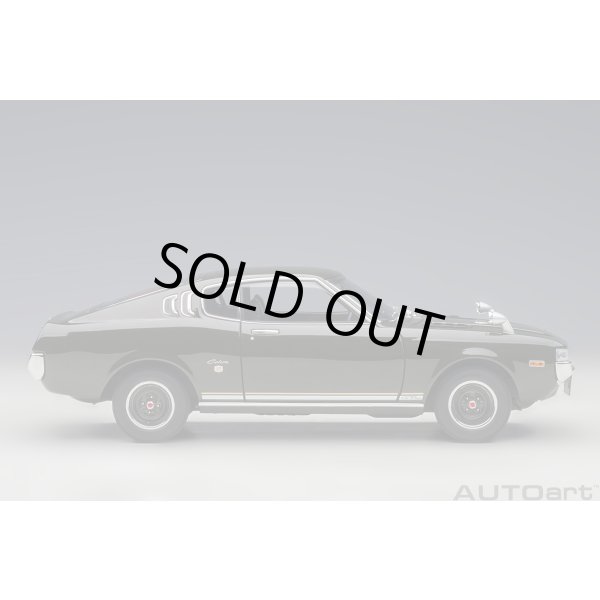 画像4: AUTOart 1/18 Toyota Celica Liftback 2000GT (RA25) 1973 (Moss Green) (4)