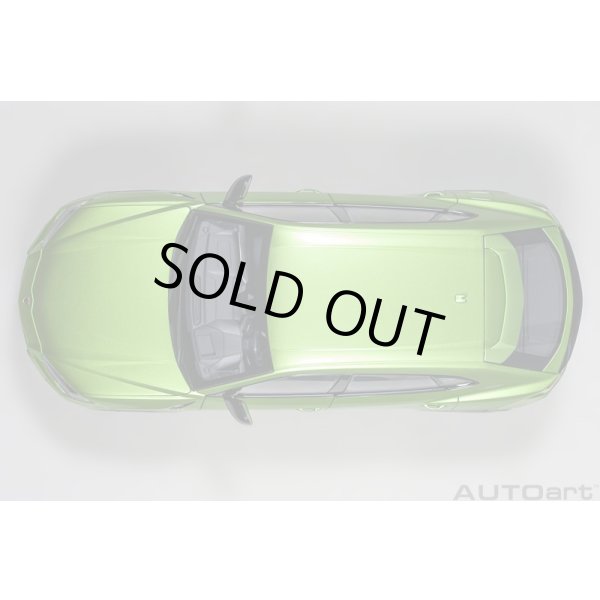 画像7: AUTOart 1/18 Lamborghini Urus (Verde Selvans) (7)