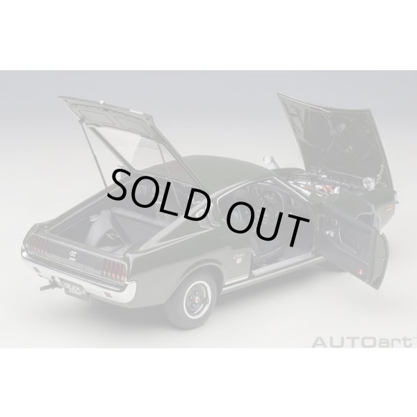 画像15: AUTOart 1/18 Toyota Celica Liftback 2000GT (RA25) 1973 (Moss Green) (15)