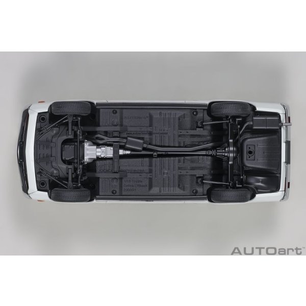 画像7: AUTOart 1/18 Toyota Celica Liftback 2000GT (RA25) 1973 (White) (7)
