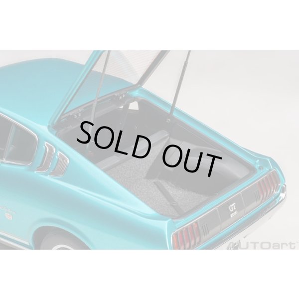 画像12: AUTOart 1/18 Toyota Celica Liftback 2000GT (RA25) 1973 (Turquoise Blue Metallic) (12)