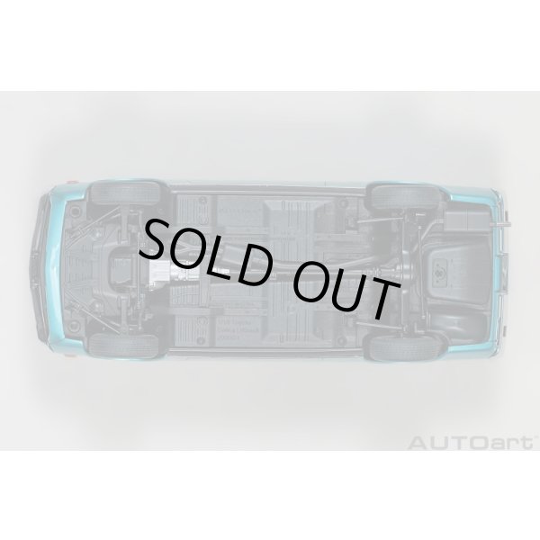 画像8: AUTOart 1/18 Toyota Celica Liftback 2000GT (RA25) 1973 (Turquoise Blue Metallic) (8)