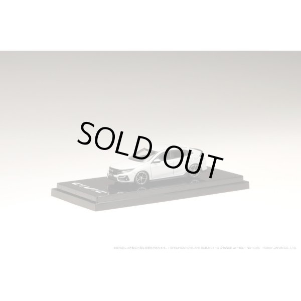 画像2: Hobby JAPAN 1/64 Honda Civic Hatchback (FK7) 2020 Platinum White Pearl (2)