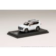 画像2: Hobby JAPAN 1/64 Toyota Land Cruiser (JA300W) ZX Precious White Pearl ベージュ内装 (2)