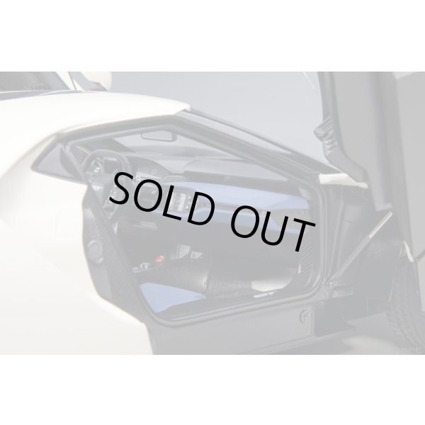 画像10: AUTOart 1/18 Ford GT 2022 '64 Prototype Heritage Edition (Wimbledon White) (10)