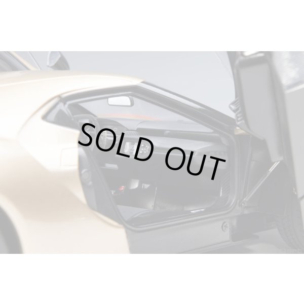 画像10: AUTOart 1/18 Ford GT 2022 Holman Moody Heritage Edition (Holman Woody Gold) (10)