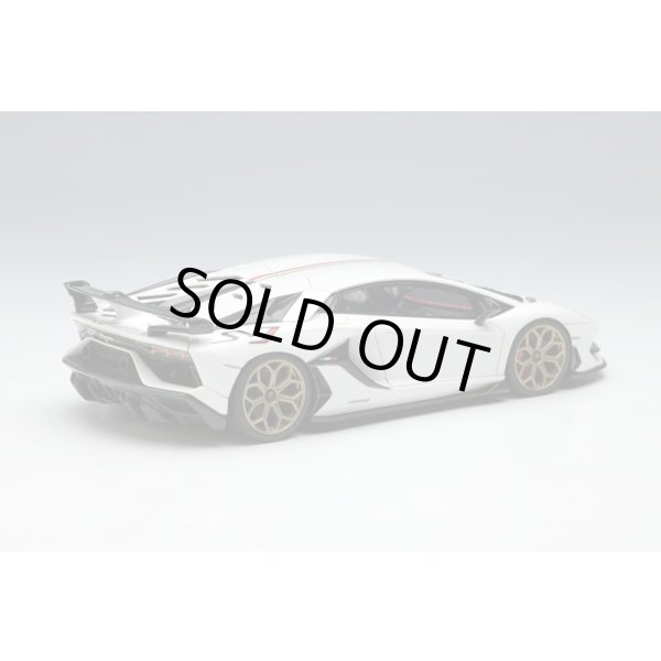 画像3: EIDOLON 1/43 Lamborghini Aventador SVJ 2018 (Leirion wheel) Bianco Isis / Italian Stripe Limited 120 pcs. (3)