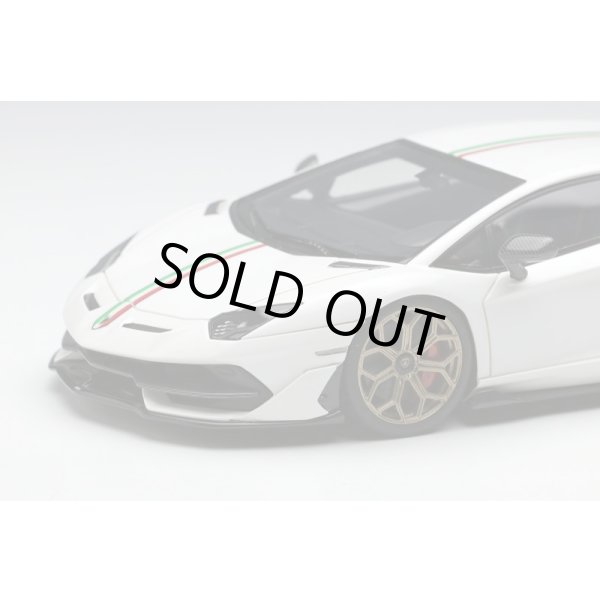 画像6: EIDOLON 1/43 Lamborghini Aventador SVJ 2018 (Leirion wheel) Bianco Isis / Italian Stripe Limited 120 pcs. (6)