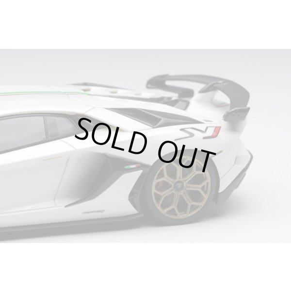 画像7: EIDOLON 1/43 Lamborghini Aventador SVJ 2018 (Leirion wheel) Bianco Isis / Italian Stripe Limited 120 pcs. (7)