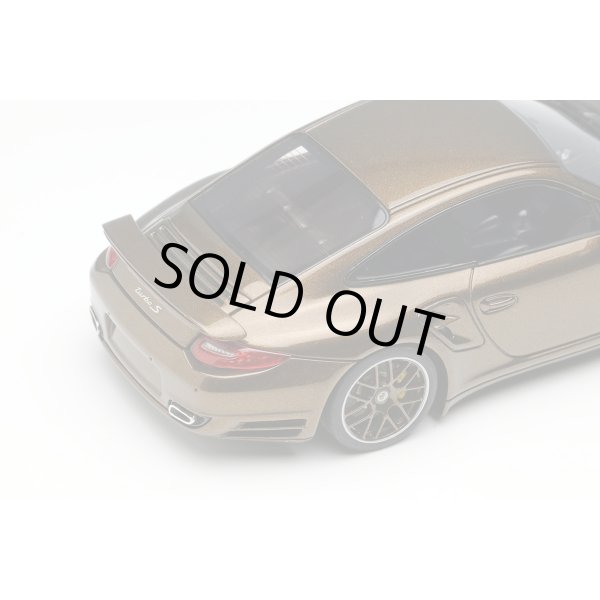 画像6: EIDOLON 1/43 Porsche 911 (997.2) Turbo S 2011 Macadamia Metallic (6)