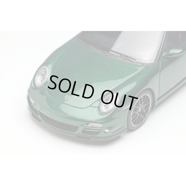画像6: EIDOLON 1/43 Porsche 911 (997.2) Turbo S 2011 Racing Green Metallic (6)