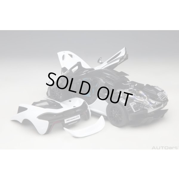 画像19: AUTOart 1/18 McLaren P1 (Alaskan Diamond White) (19)