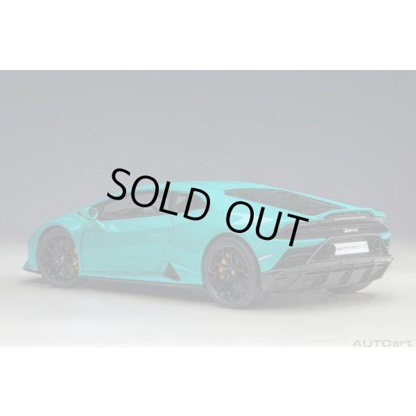 画像2: AUTOart 1/18 Lamborghini Huracan Evo (Blu Glauco) (2)