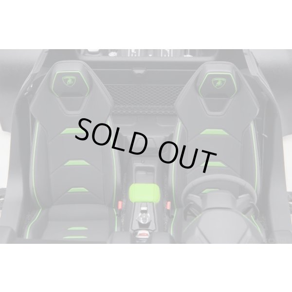 画像13: AUTOart 1/18 Lamborghini Huracan Evo (Verde Selvans) (13)