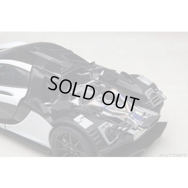 画像12: AUTOart 1/18 McLaren P1 (Alaskan Diamond White) (12)