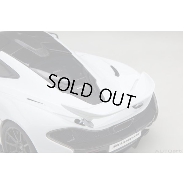 画像13: AUTOart 1/18 McLaren P1 (Alaskan Diamond White) (13)