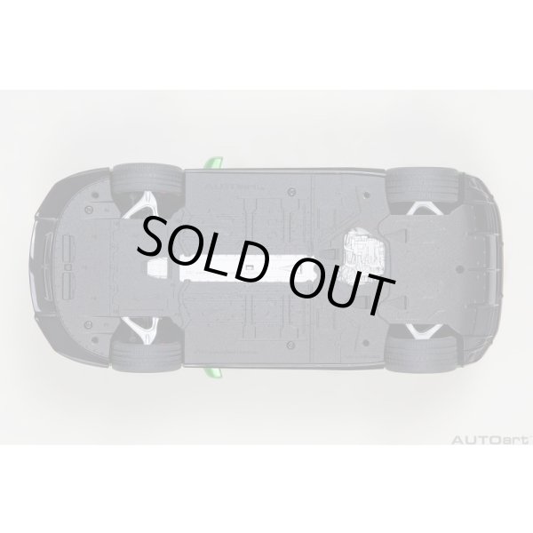 画像8: AUTOart 1/18 Lamborghini Huracan Evo (Verde Selvans) (8)