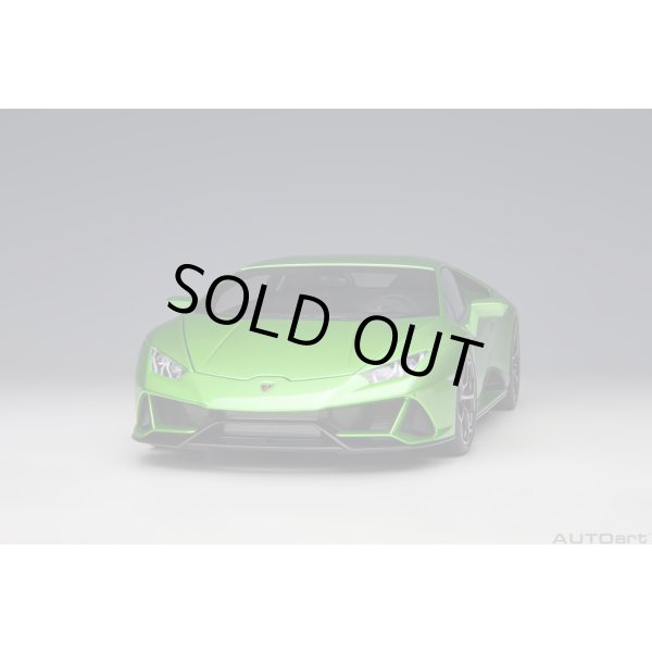 画像16: AUTOart 1/18 Lamborghini Huracan Evo (Verde Selvans) (16)