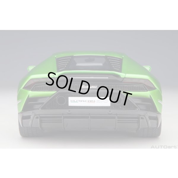 画像6: AUTOart 1/18 Lamborghini Huracan Evo (Verde Selvans) (6)