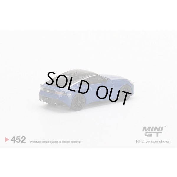 画像2: MINI GT 1/64 Nissan Fairlady Z Version ST 2023 Seiran Blue (RHD) (2)