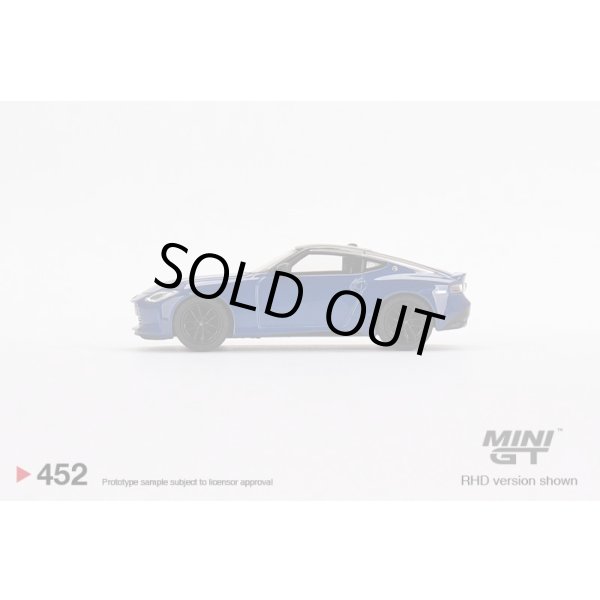 画像3: MINI GT 1/64 Nissan Fairlady Z Version ST 2023 Seiran Blue (RHD) (3)