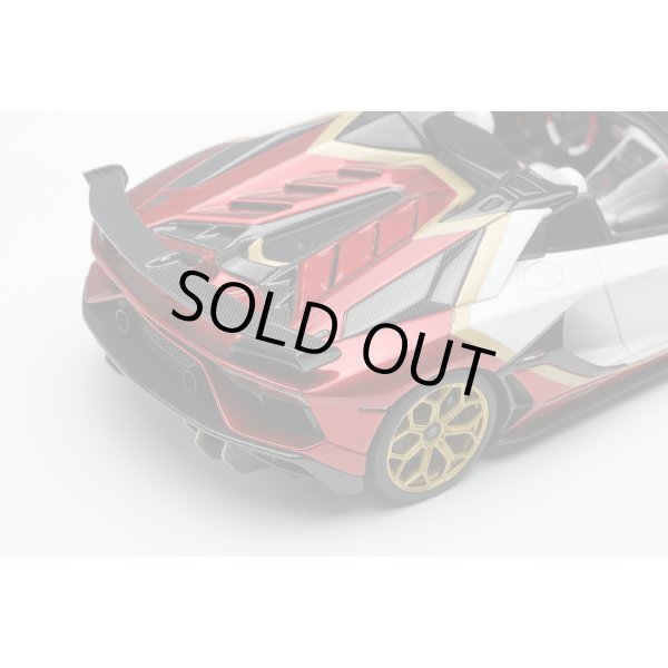 画像10: EIDOLON COLLECTION 1/43 Lamborghini Aventador SVJ Roadster 2020 Ad Personam 2 tone paint Pearl White / Rossocons Limited 150 pcs. (10)