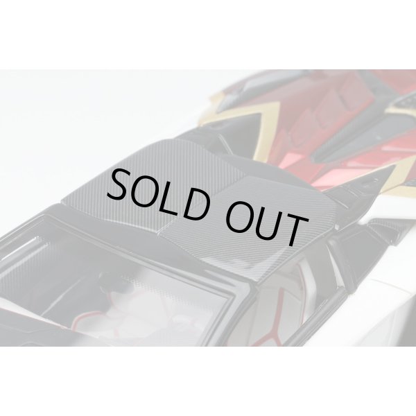 画像11: EIDOLON COLLECTION 1/43 Lamborghini Aventador SVJ Roadster 2020 Ad Personam 2 tone paint Pearl White / Rossocons Limited 150 pcs. (11)
